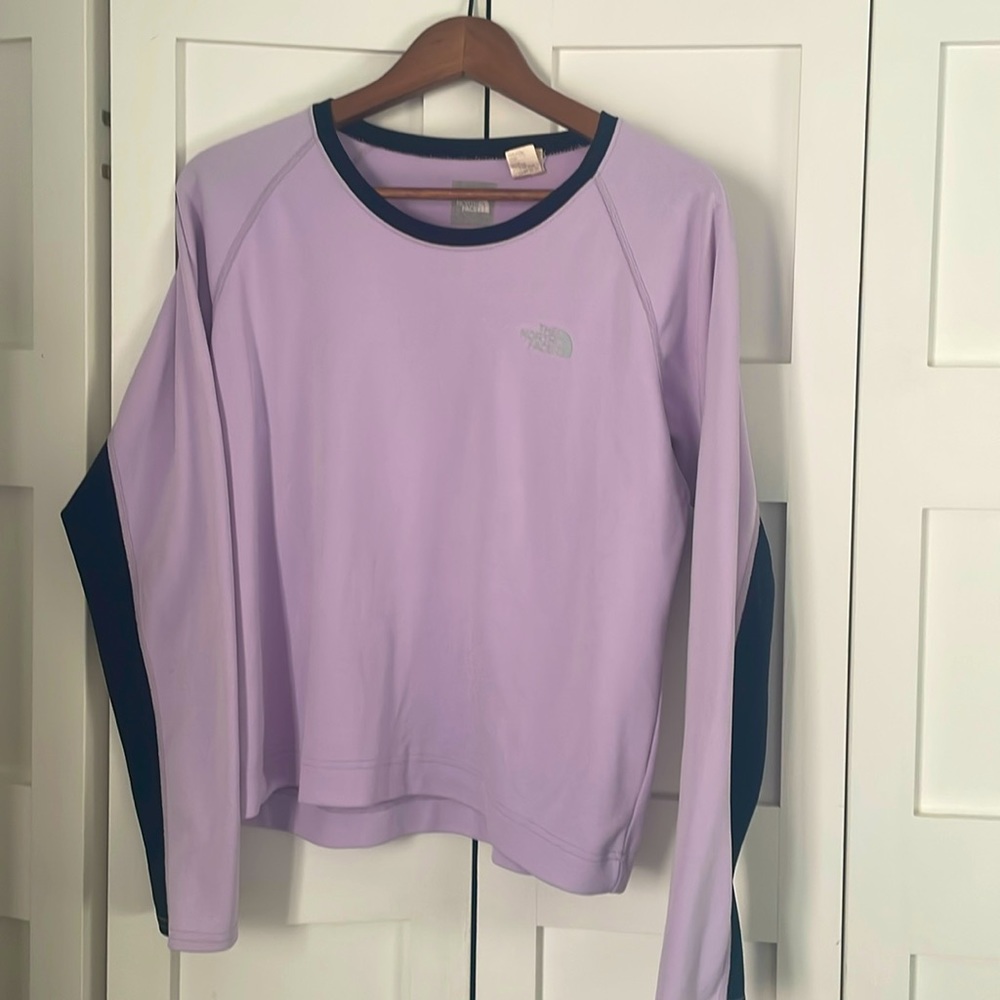 North Face Women’s workout crew, L